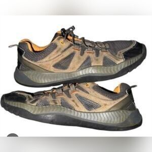 SIZE. 9 GOTCHA. MEN'S.  Black and Tan Sneakers